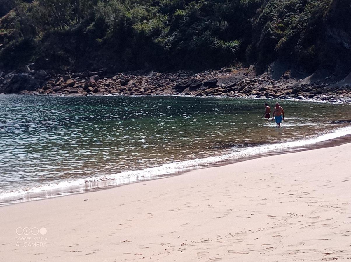 Tazones,79 *
